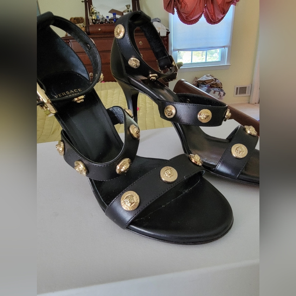 Versace Signature Black Leather Sandals